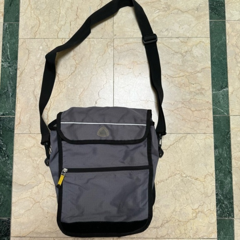 Nike Messenger Bag